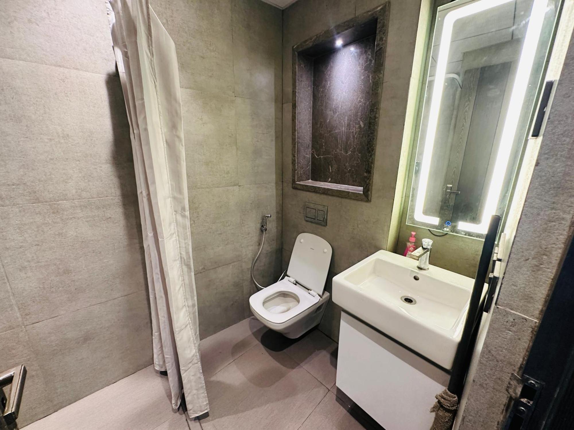 Apartment Elevated Elegance Skyline New Delhi